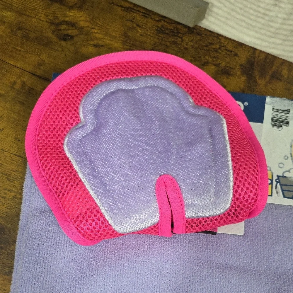 NWT Life is Good Pet Drying Towel & Grooming Mitt Set - Lavender Daisy